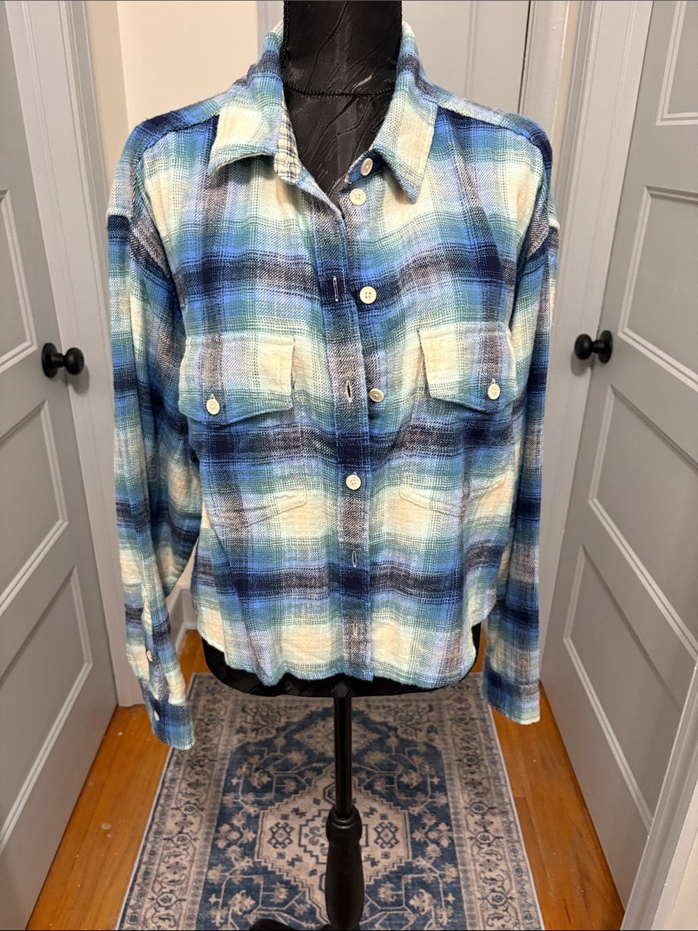 Flannel Plaid Button-Front Shirt - Blue/White